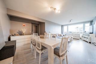 Infos & visites – 02 315 51 71Situé au 10ème étage, cet appartement séduit immédiatement par sa luminosité et sa disposition agréable.Le bien se...