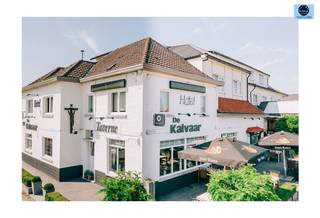 <p><span>ENTREPRISE D'HOTELLERIE TRES BIEN SITUEE ET BIEN EXPLOITEE A VOORDE</span></p><p><span>Prix indicatif : 1.350.000 euros</span></p><p><span> </span></p><p><span>Établissement de restauration très bien situé et bien exploité appelé " De Kalvaar" (actuellement hôtel et restaurant) sur une route d'accès importante à Ninove.</span></p><p><span>L'entreprise dispose de 14 chambres d'hôtel et d'une salle de restaurant pour +- 75 personnes.</span></p><p><span>Il offre également la possibilité d'organiser des fêtes.</span></p><p><span>Le décor unique, combiné à une cuisine classique, est largement reconnu pour sa qualité et son service.</span></p><p><span>Parking très spacieux. </span></p><p><span>Site web : <span>www.dekalvaar.be</span></span></p><p><span>Parts sociales incluses dans le prix de vente)</span></p><p><span>N'hésitez pas à appeler le 0475/51.40.73 ou à envoyer un e-mail à sven@svena.be.</span></p><p><span> </span></p><p><span>Informations urbanistiques sur demande.</span></p><p><span>Ces données sont purement informatives et nous ne pouvons être tenus responsables d'éventuelles inexactitudes.</span></p><p><span>La surface habitable n'est qu'indicative.</span></p>