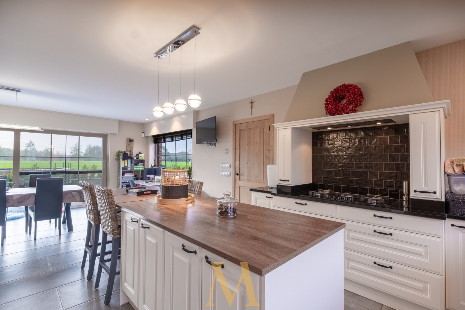 Unieke recente hoeve met indrukwekkende hangar op 3 hectare nabij Olsene - foto 5