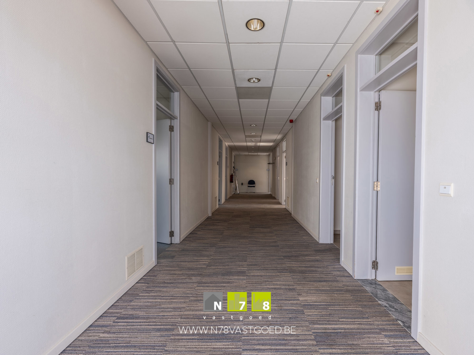 Commercial for rent in Opglabbeek - photo 5