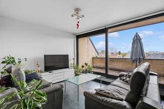 Bent u op zoek naar een uiterst energiezuinig appartement in Erpe-Mere? Dit moderne duplex-appartement aan de Steenstraat 42 (bus 05) biedt...