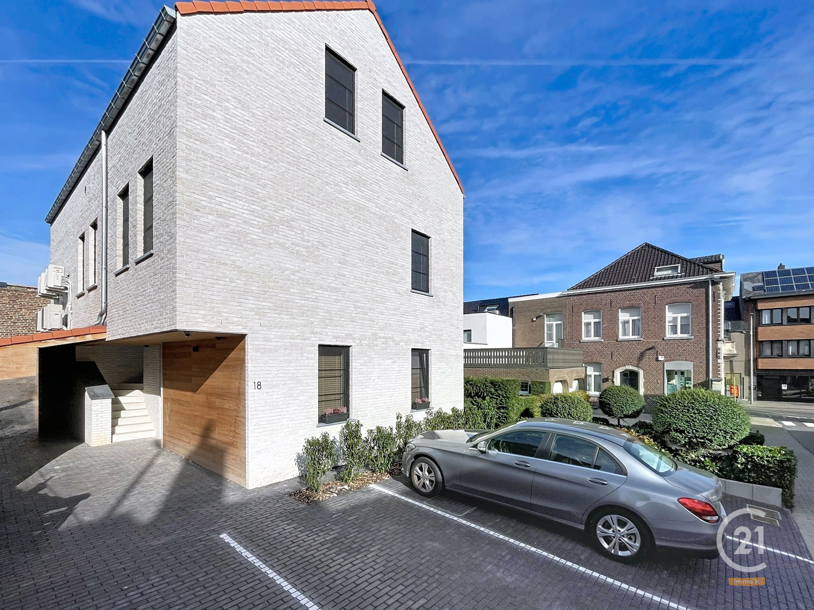 Nieuwbouw duplex met 4 slpks, terras, tuin en staanplaats - foto 1