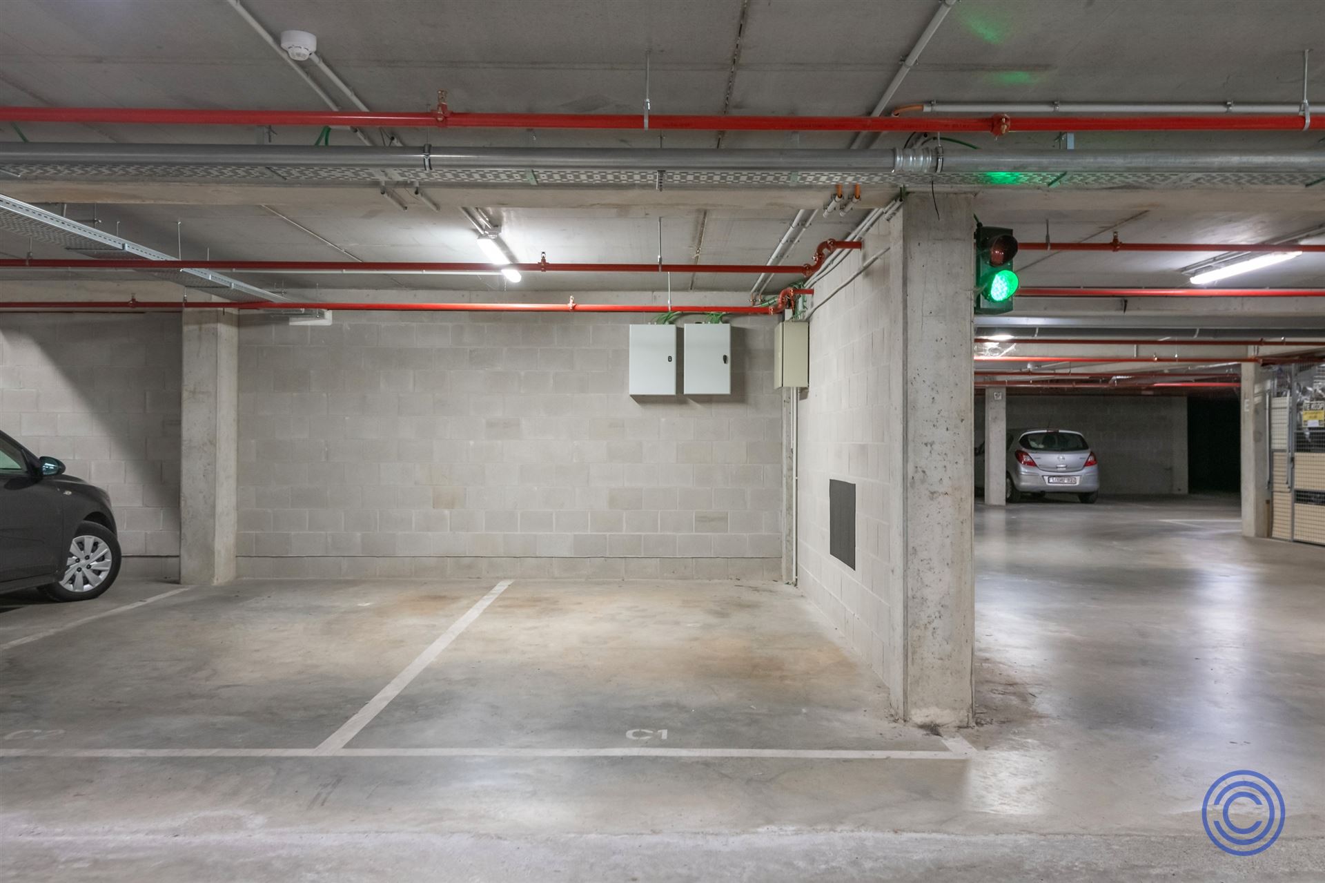 Overdekte autostaanplaats in nieuwbouwproject 'Citifyl' - foto 1