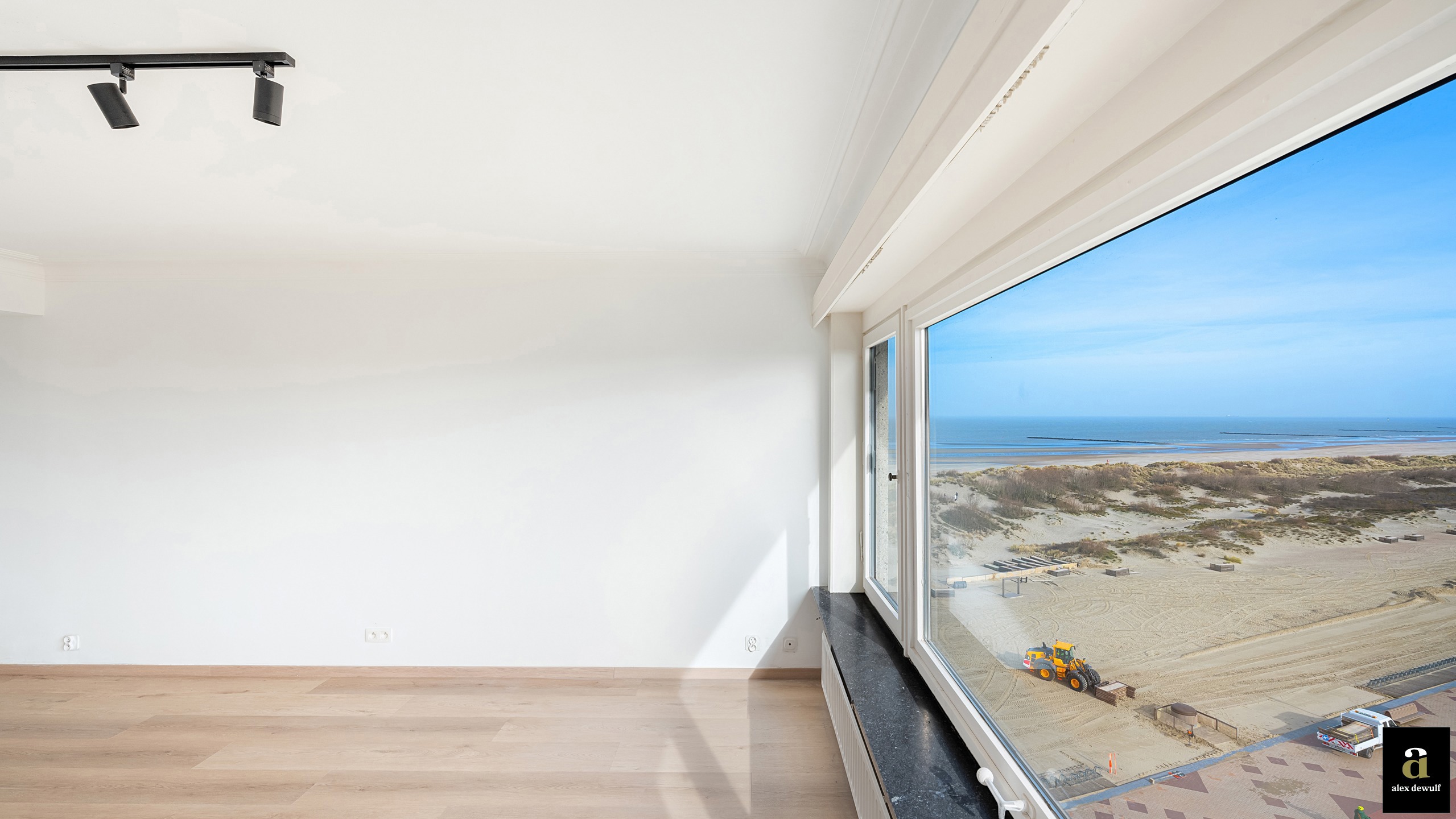 Apartment for sale in Knokke-Heist with 2 bedrooms - photo 2