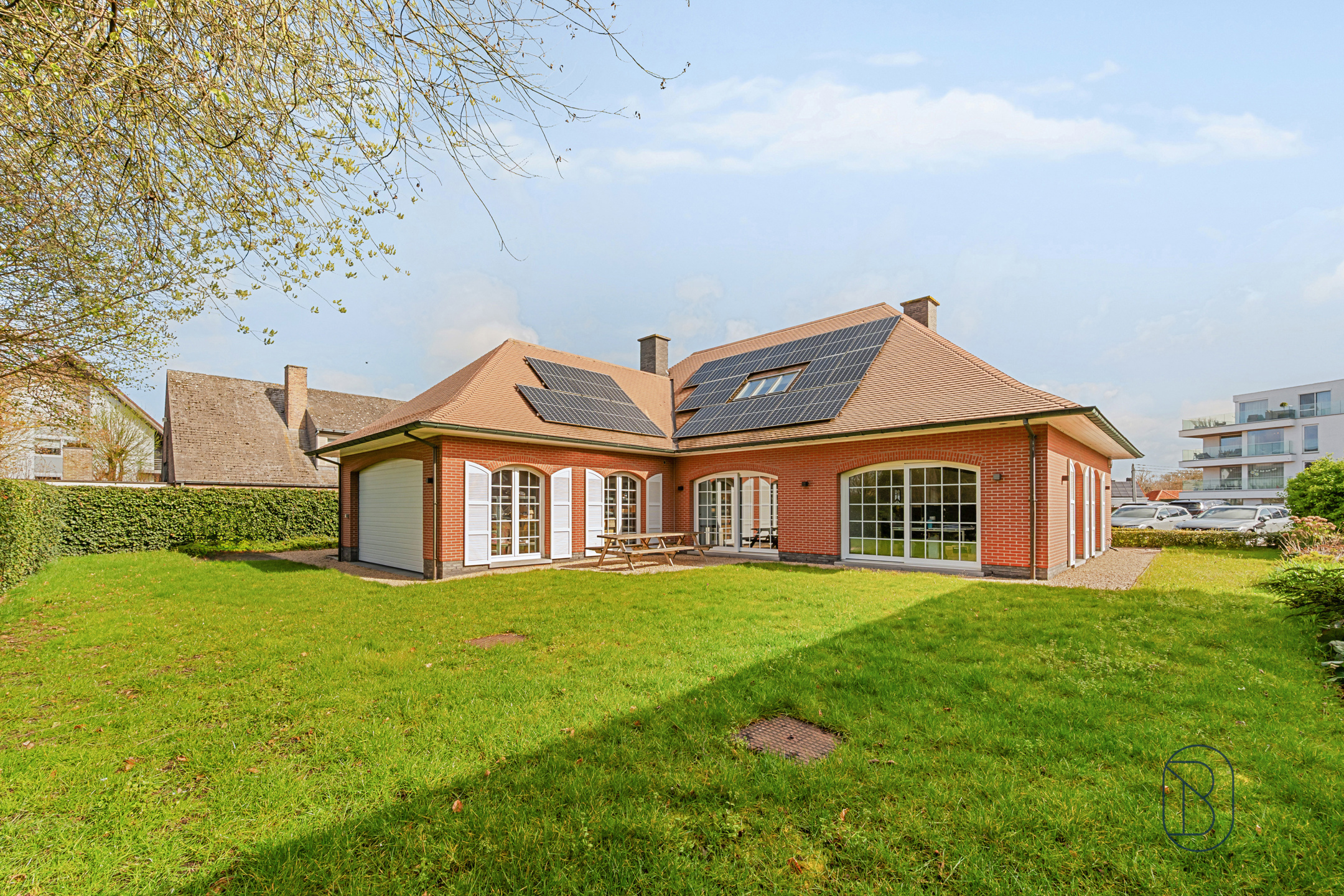 Kantoorgebouw/praktijk met parking op toplocatie in Waregem  - foto 5