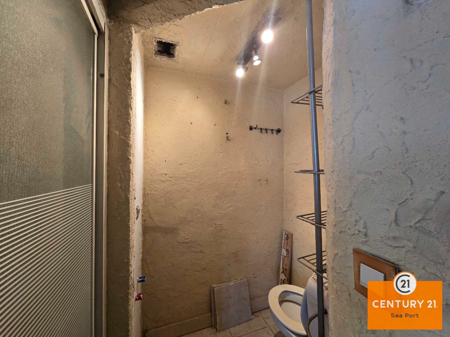 Centraal gelegen te renoveren studio in Nieuwpoort-bad. - foto 5