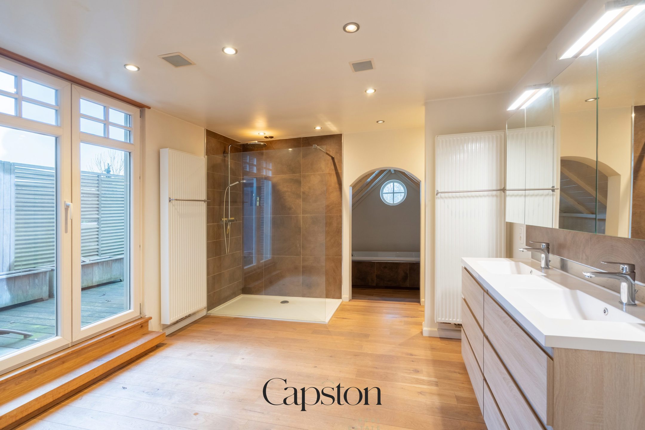 Instapklare woning met 4 slaapkamers.  - foto 2