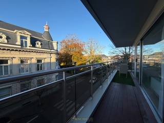 Te huur STIJLVOL APPARTEMENT met 3 slaapkamers, centraal gelegen met mooi uitzicht in Ronse. Dit appartement onderging een grondige renovatie en...
