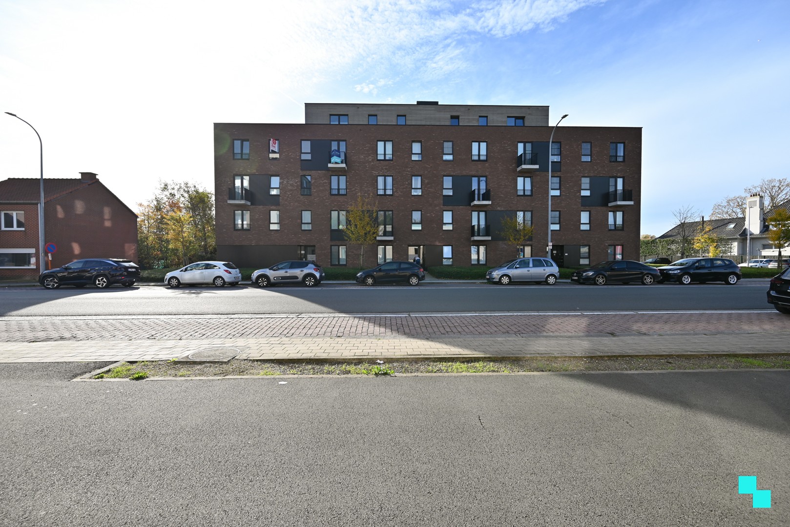 Instapklaar appartement met 2 slaapkamers en zonnig terras - foto 1