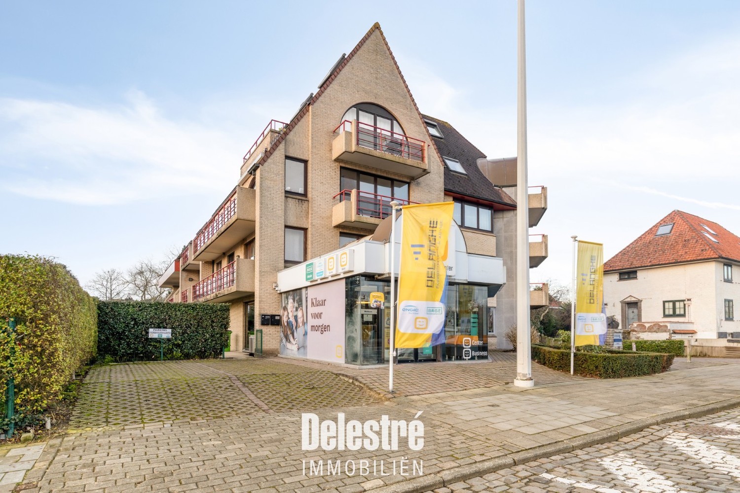 Commerciële topligging met woonst (vakantieappartement) op de Albert I Laan – Residentie Mirhras - foto 2
