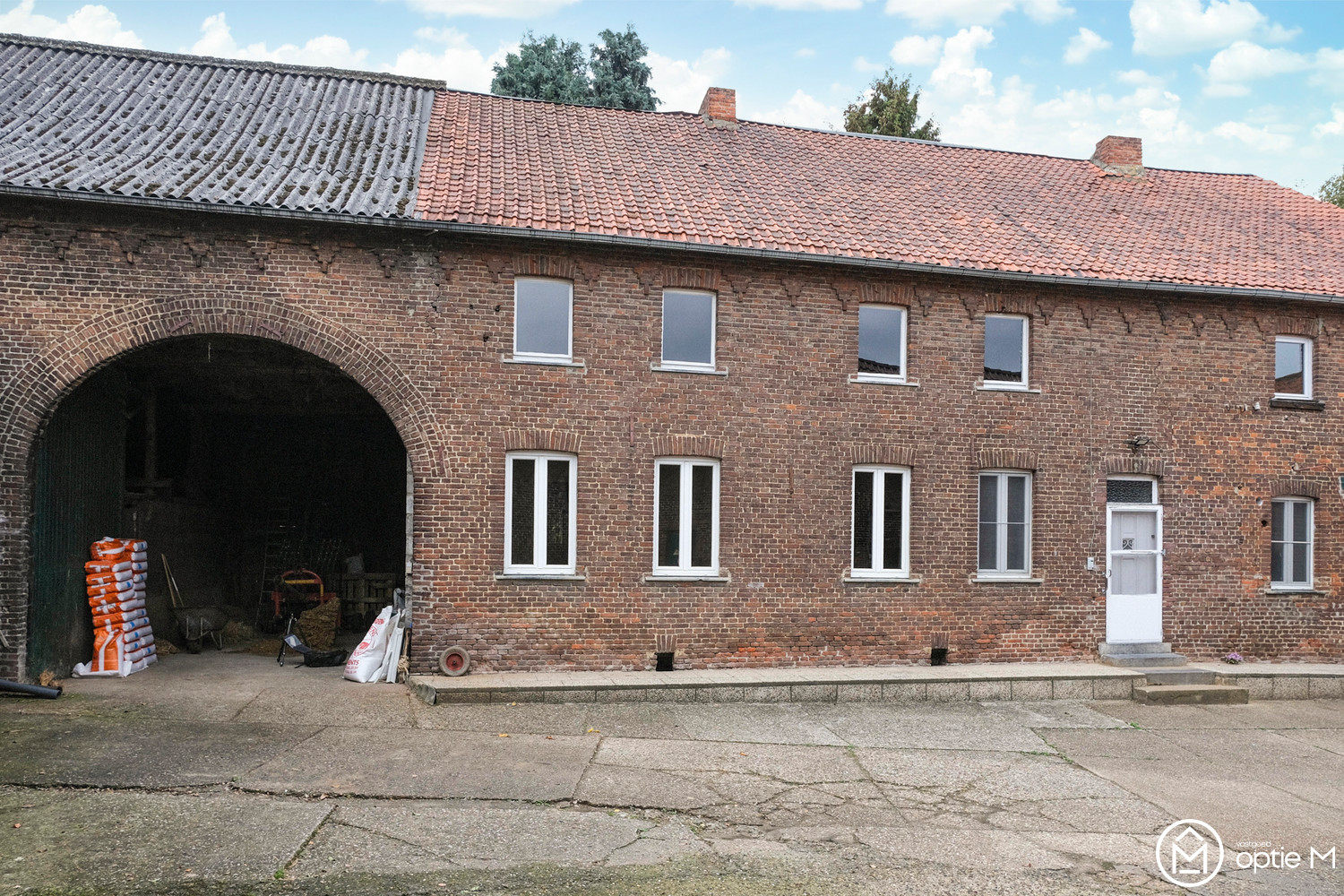 Karaktervolle gesloten hoeve te koop in Mopertingen, Bilzen-Hoeselt - foto 5