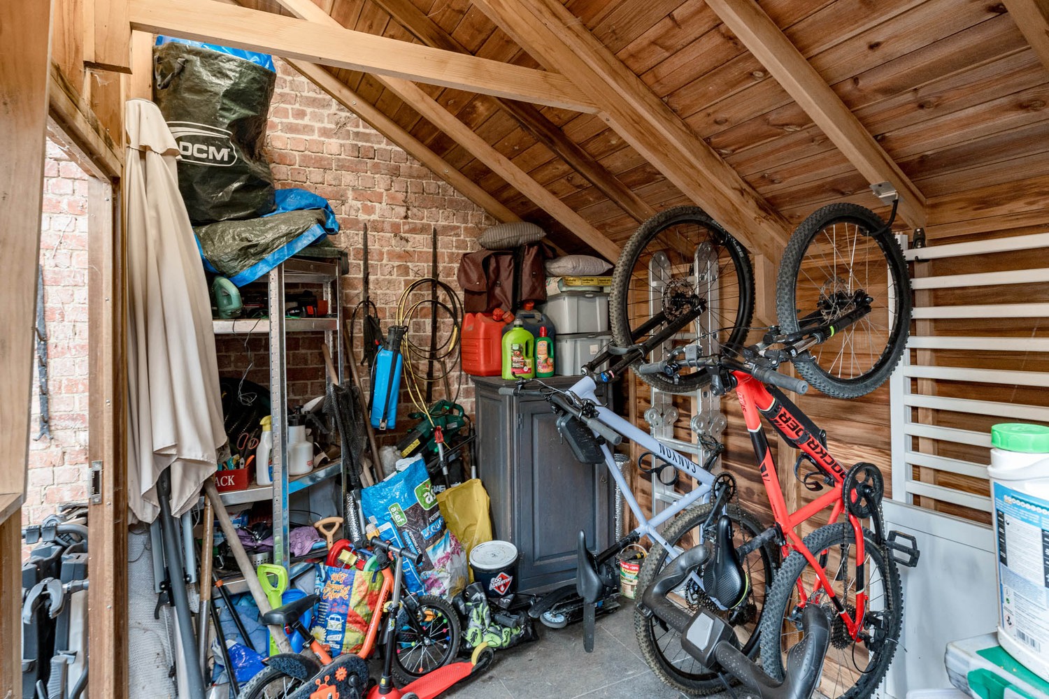 Knap gerenoveerde woning (label A) met tuin in hartje Leuven ! - photo 5