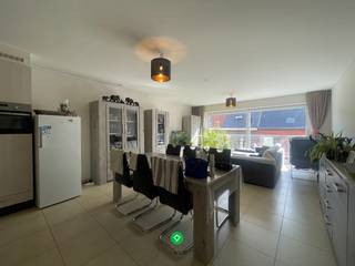 De Residentie is een mooi complex gelegen in de Molenstraat te Roeselare. Het appartement, gelegen op de 2de verdieping, bestaat uit: lift -...