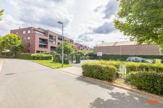 Parkeerplaats gelegen aan de residentie "Parkview VI" - gelegen op de kruising van de Hundelgemsesteenweg en Eindeke te GentbruggeParkeerplaats is...