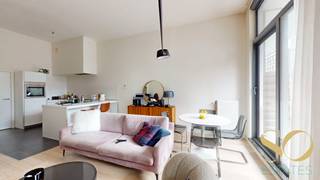 Situé entre le parc Josaphat et le parc Georges-Henri, au réz-de-chaussée d'un immeuble récent de 2009, nous vous proposons ce bel appartement...