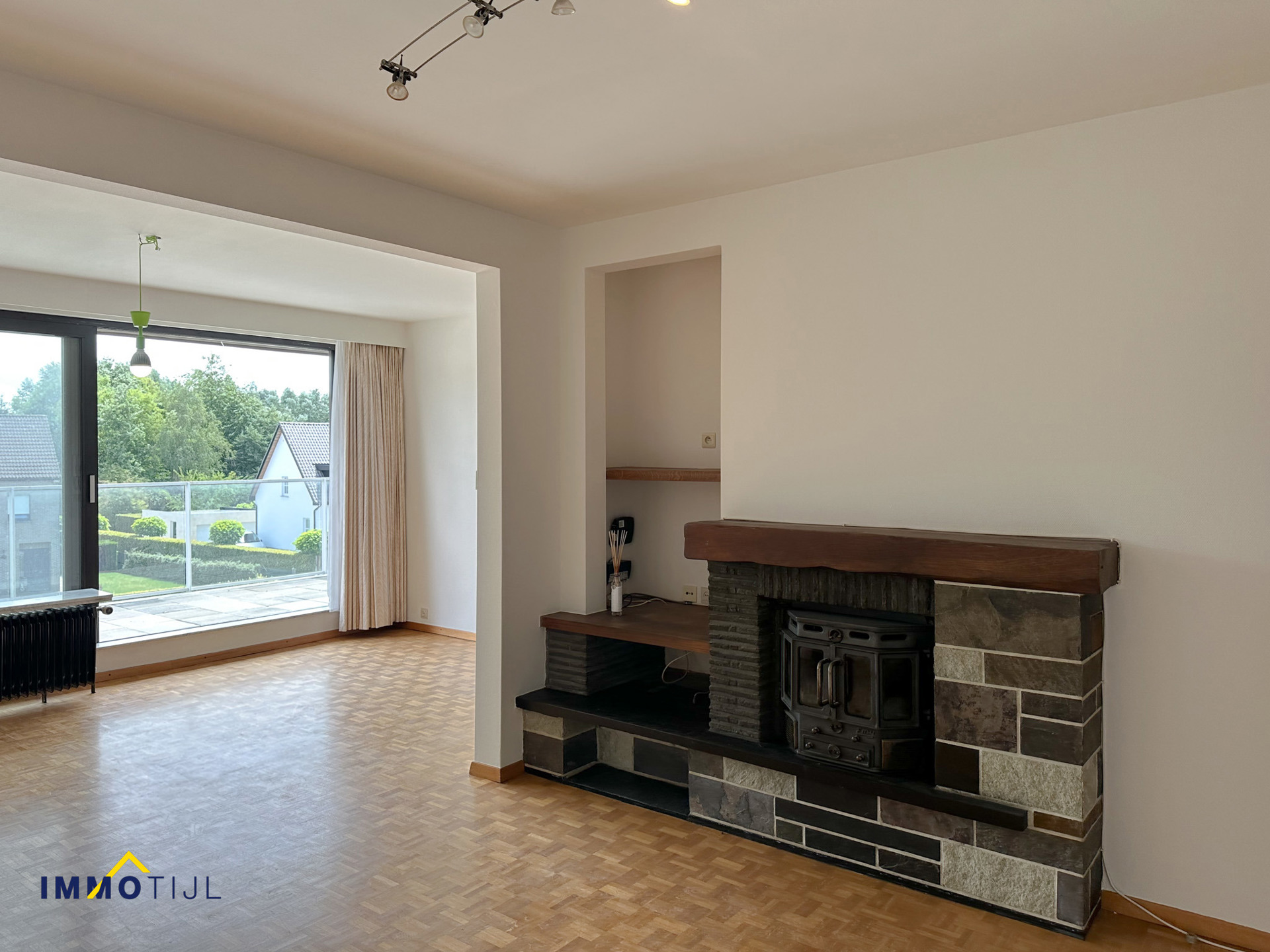 Ruim appartement met 2slk &amp; groot terras te Erpe-Mere! - foto 4