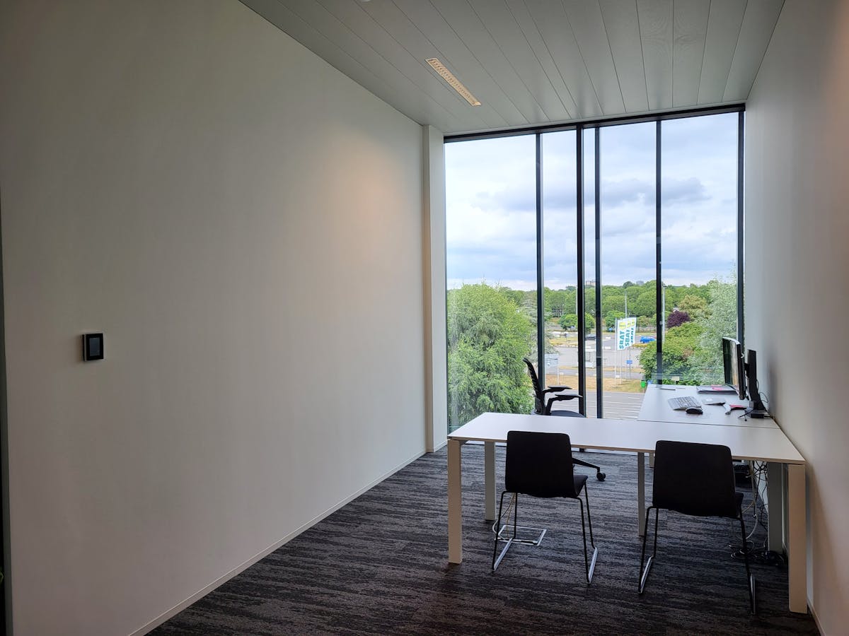 Office (244 m²) for rent near The Loop in Ghent - photo 5
