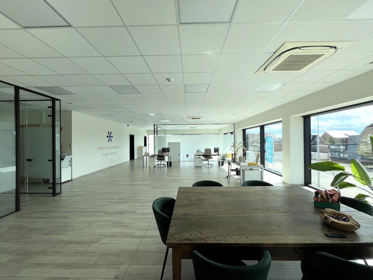 Modern kantoor (195 m²) te huur in Deinze - foto 2