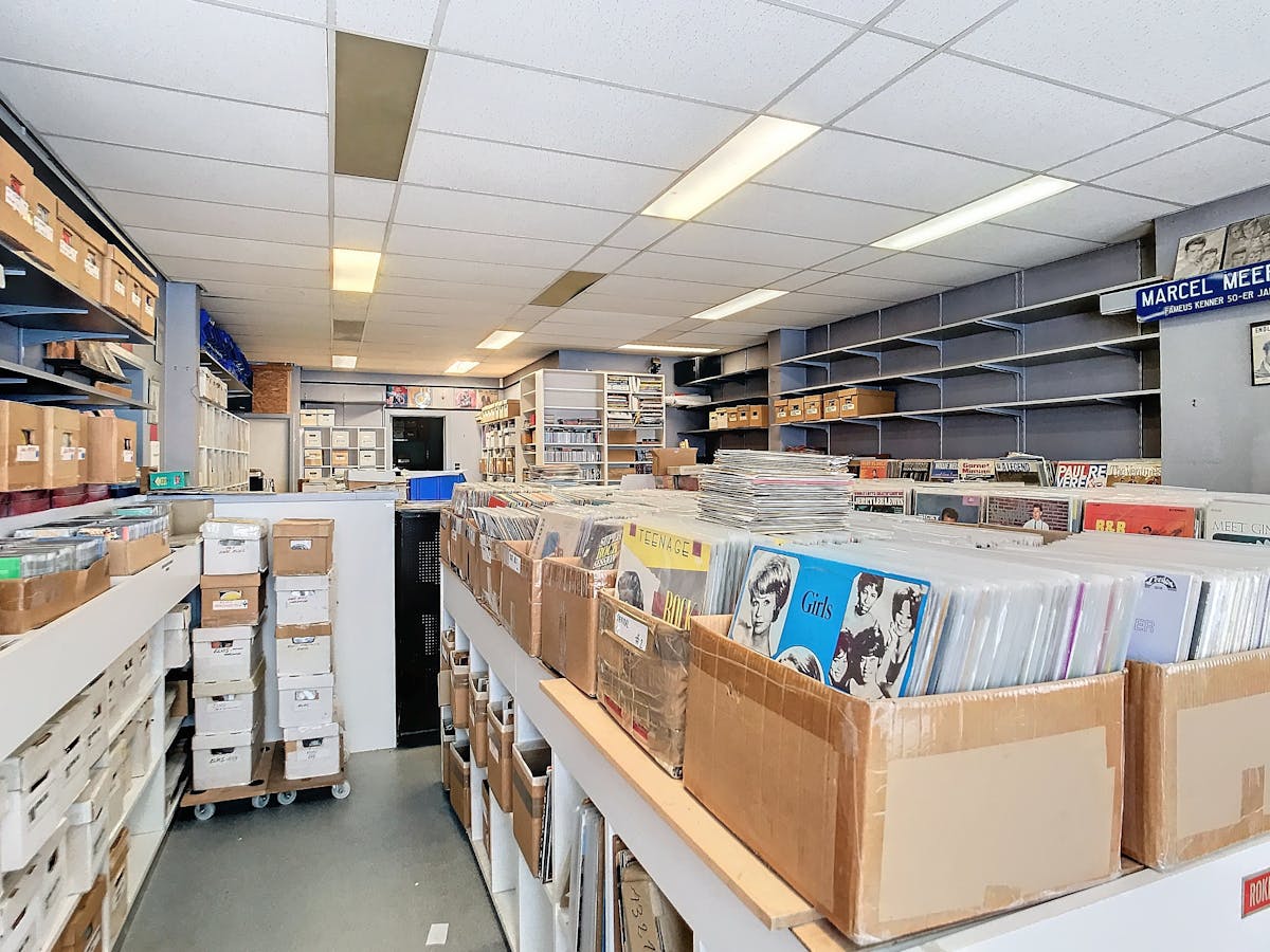 Te renoveren winkel of woning - foto 3