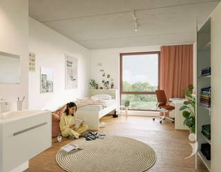 <p><span>Compact, praktisch en budgetvriendelijk wonen in Leuven. Deze kamers combineren een efficiënte indeling met kwalitatieve afwerking en toegang tot gedeeld sanitair op de verdieping. Dankzij de centrale ligging vlak bij Gasthuisberg, Arenberg en IMEC vormen ze een interessante keuze voor studenten én investeerders die op zoek zijn naar een toegankelijk instapproduct in studentenvastgoed. De kamers worden volledig afgewerkt opgeleverd, inclusief meubilair, verlichting en gordijnen, en maken deel uit van een duurzaam project met geothermie en een ruime gemeenschappelijke binnentuin.</span></p>