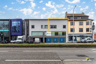 Op te frissen appartement (101 m²) met 2 slaapkamers in Deurne. Wonen op de Bisschoppenhoflaan, dat is profiteren van een goede verbinding met het...