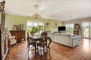 Vrijstaande woning rustig gelegen achter het kasteel van Ordingen in een residentiële woonbuurt. De villa heeft drie slaapkamers op het...