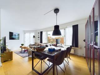 TombergSitué dans le quartier prisé de Tomberg et dans un petit immeuble ayant bénéficié de rénovations récentesMagnifique appartement cosy +/- 70...