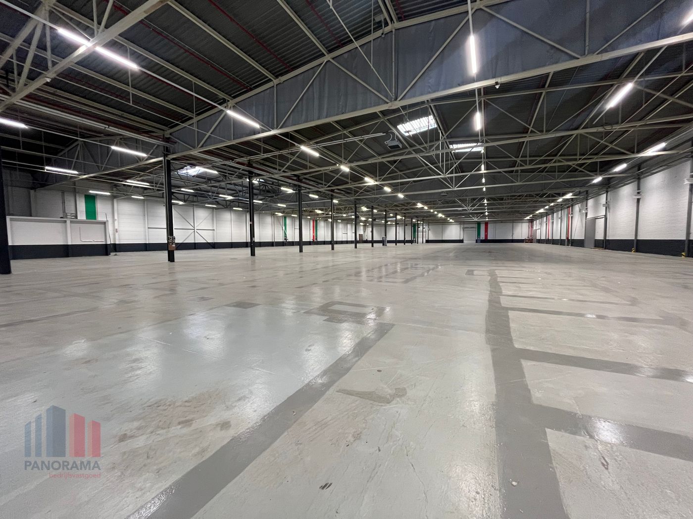 7.663 m² logistiek magazijn met kantoren in Zele - foto 3