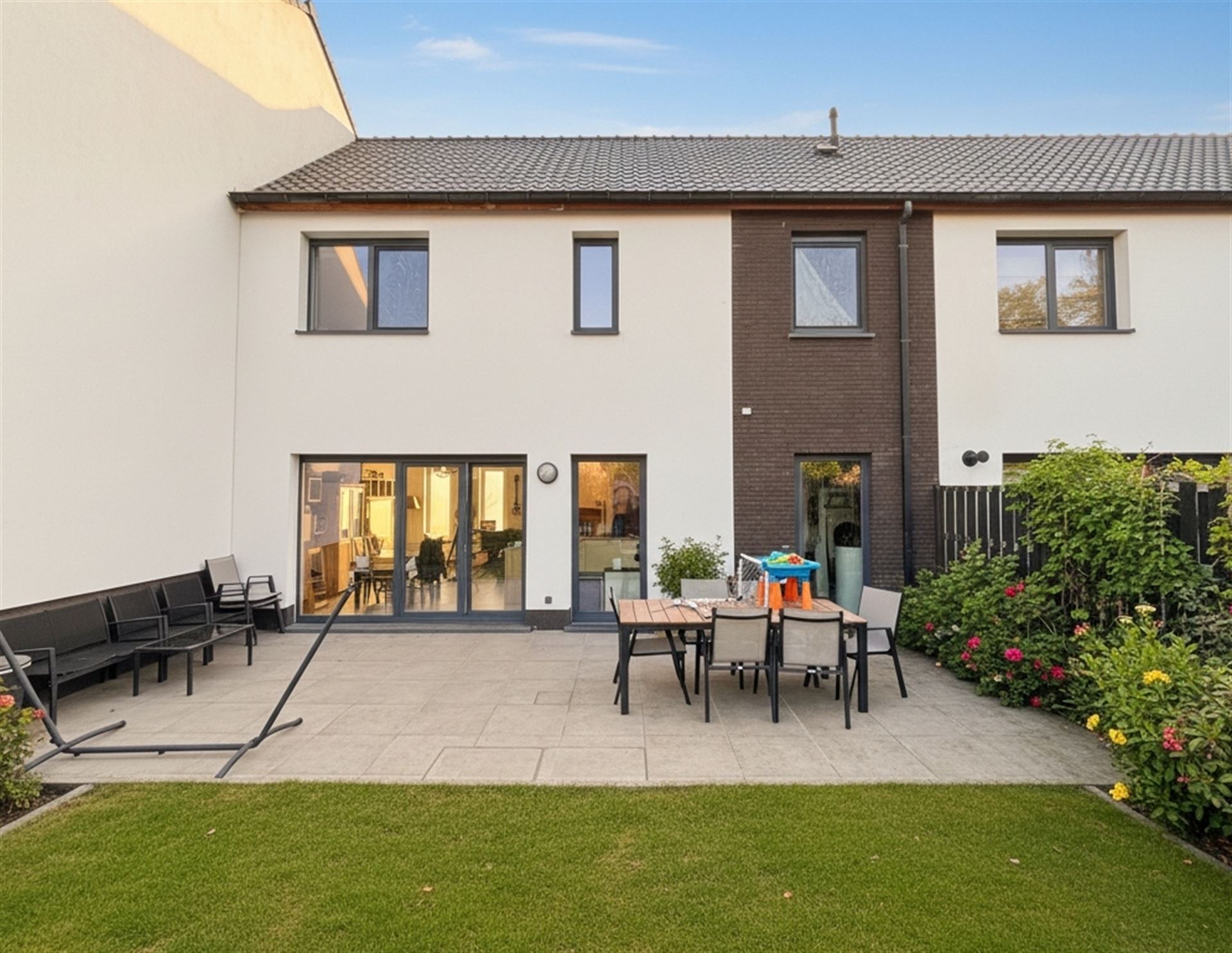 SOUS OPTION Jolie maison comme neuve avec jardin - photo 4