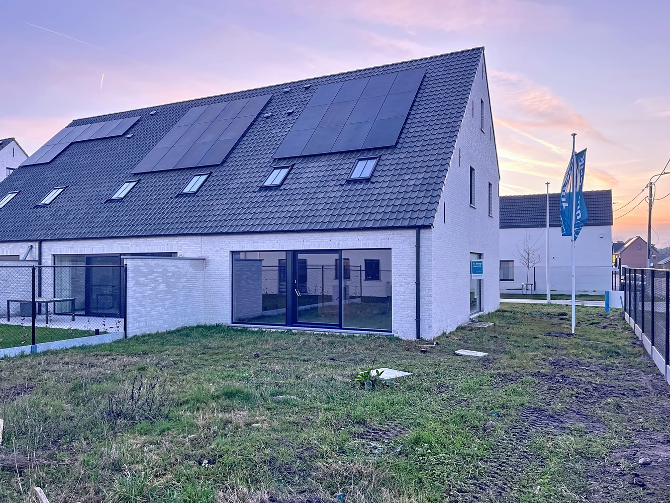 Energiezuinige halfopen met garage en 4 slpks - foto 5