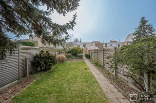 Op een rustige, doch uiterst centrale ligging, op enkele passen van de groentemarkt in Knokke, bevindt zich deze woning met een verrassend...