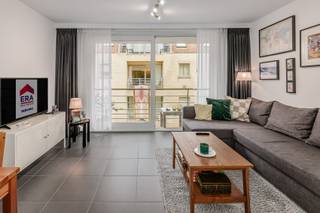 Te huur: Ongemeubeld appartement met 1 slaapkamer in centrum Nieuwpoort-bad.Ontdek dit centraal gelegen, ongemeubeld appartement op de 4e verdieping,...