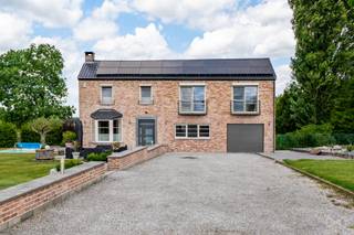 Magnifique villa avec piscine à Pont-à-Celles