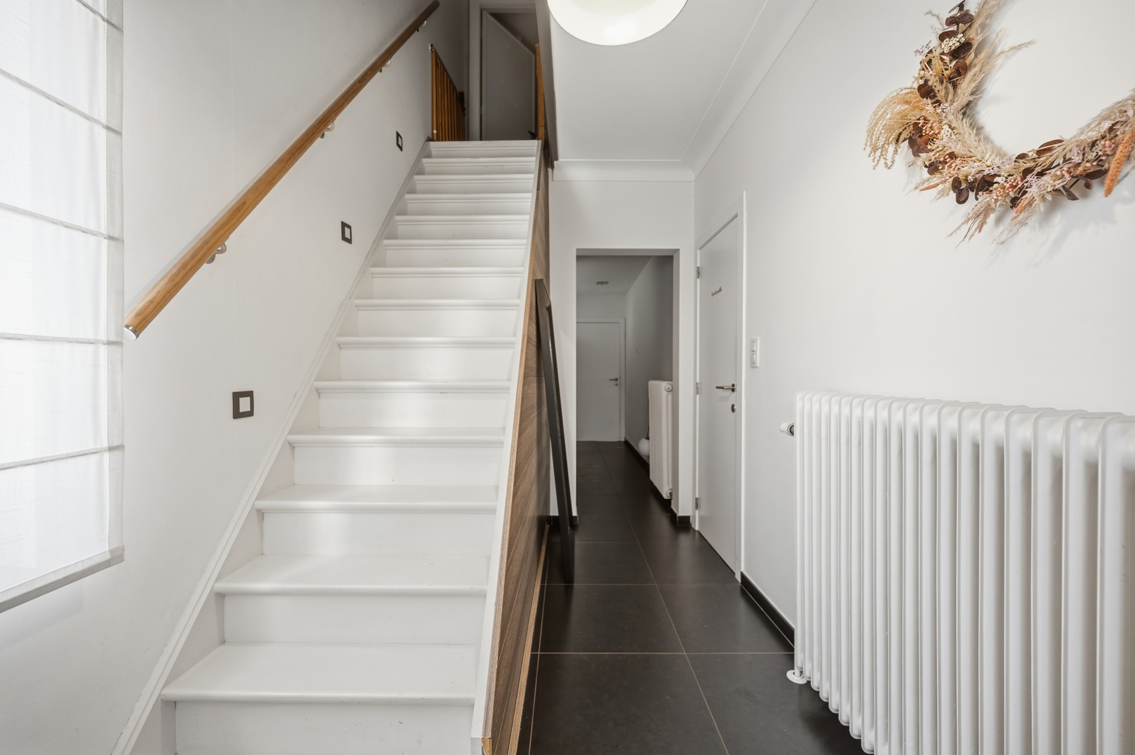 Charmante woning met 3 slpkm ,  praktijkruimte en ruime tuin in het centrum van Itegem - foto 5