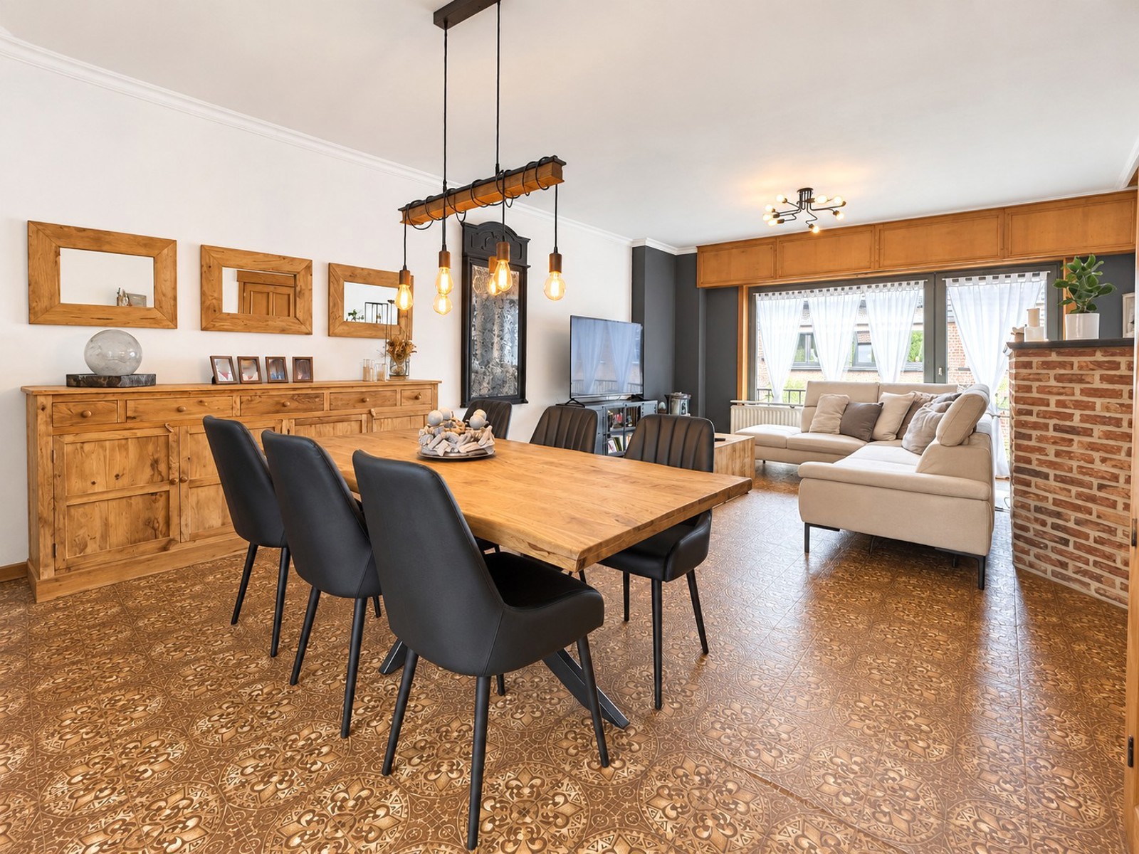 Karaktervolle bel-etagewoning met garage - foto 4