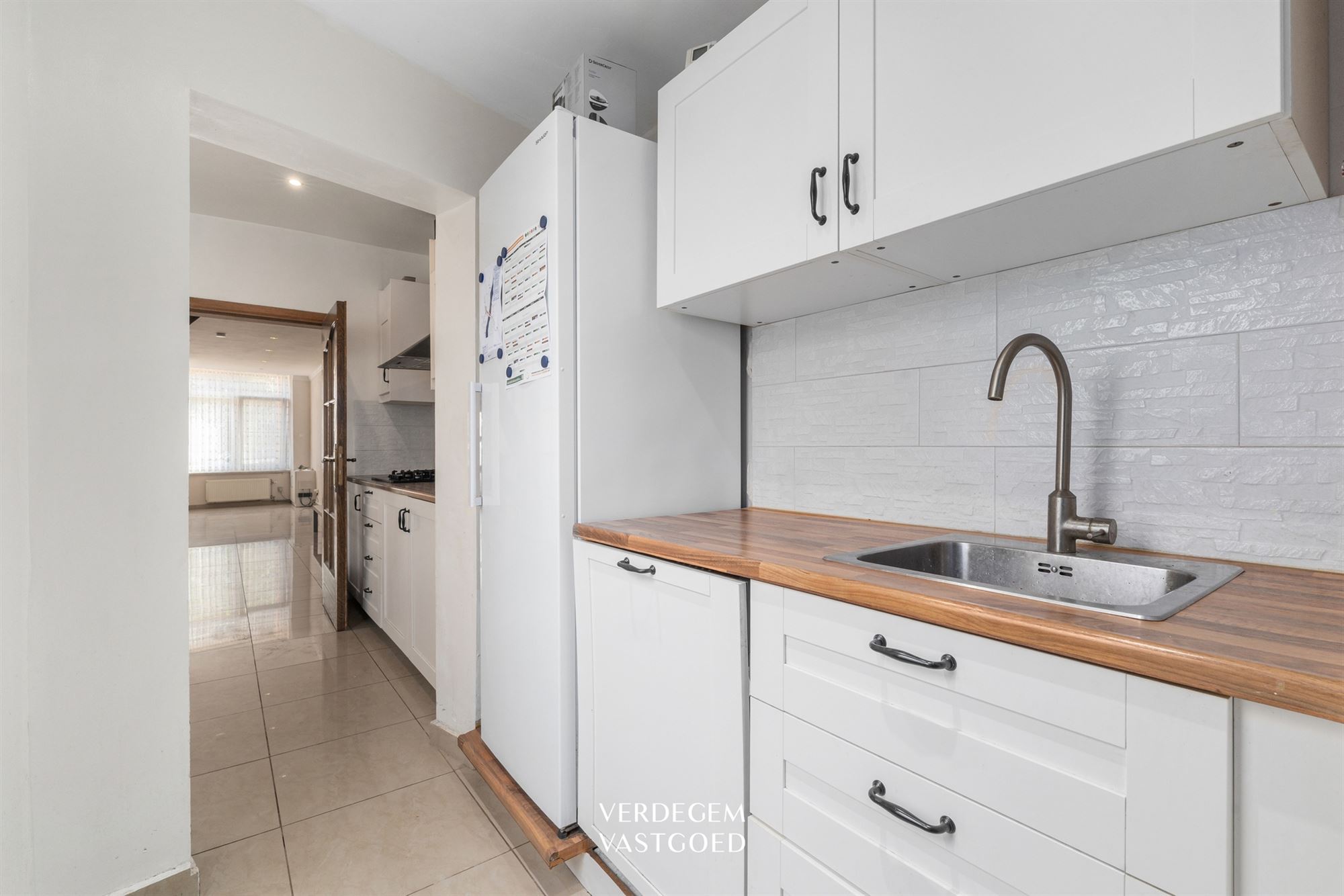 Instapklare woning met grote leefruimte en vier slaapkamers - foto 5