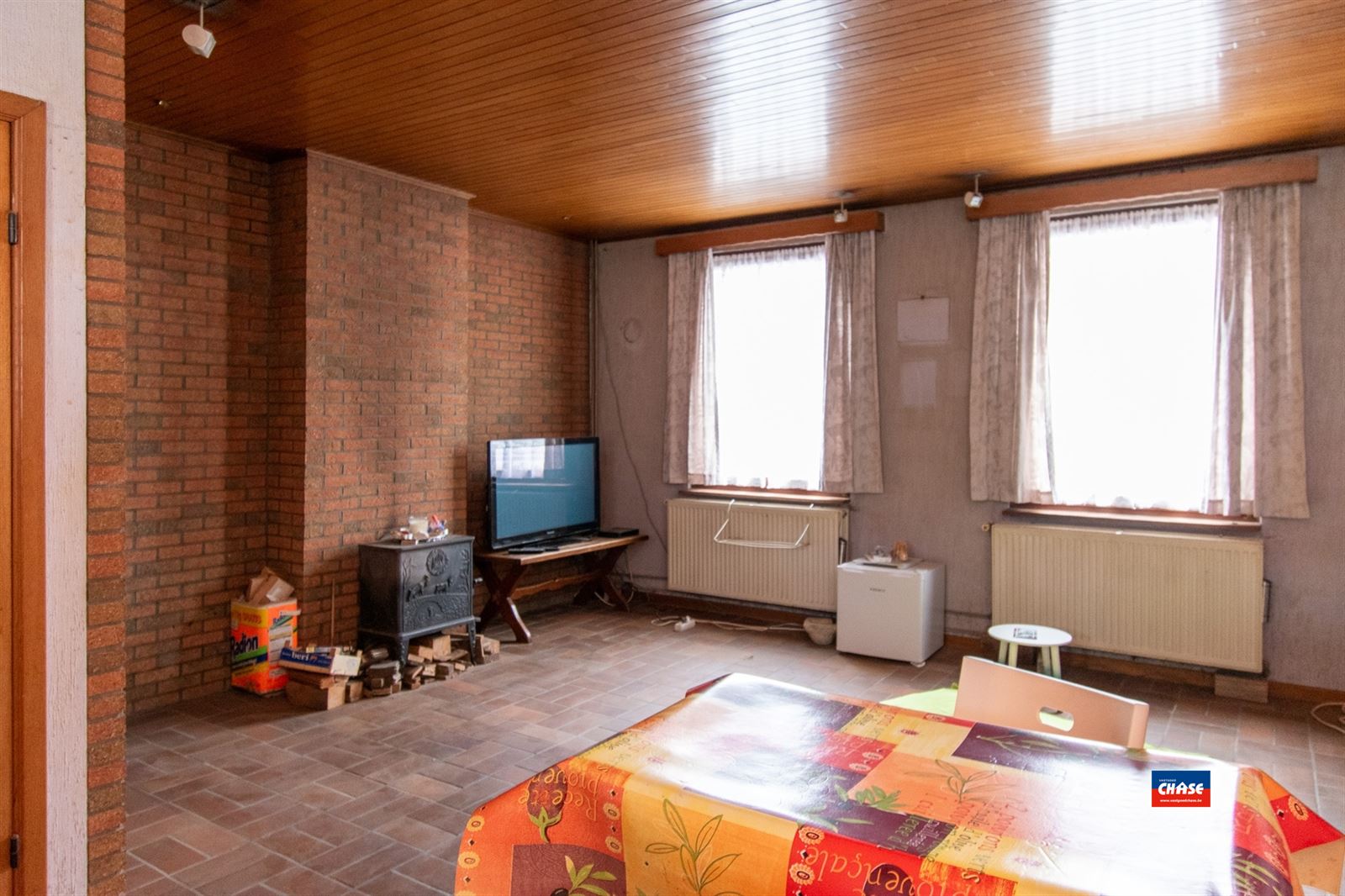 Te renoveren rijwoning met magazijn - foto 3