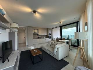 Appartement meublé avec vue imprenable sur la ville au 9ème étageCet appartement lumineux et spacieux fait partie du nouveau projet Kievit II. Depuis...