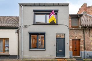 Ben je op zoek naar een instapklare woning in een rustige straat in het pittoreske Rupelmonde.Dan is deze woning absoluut het ontdekken...