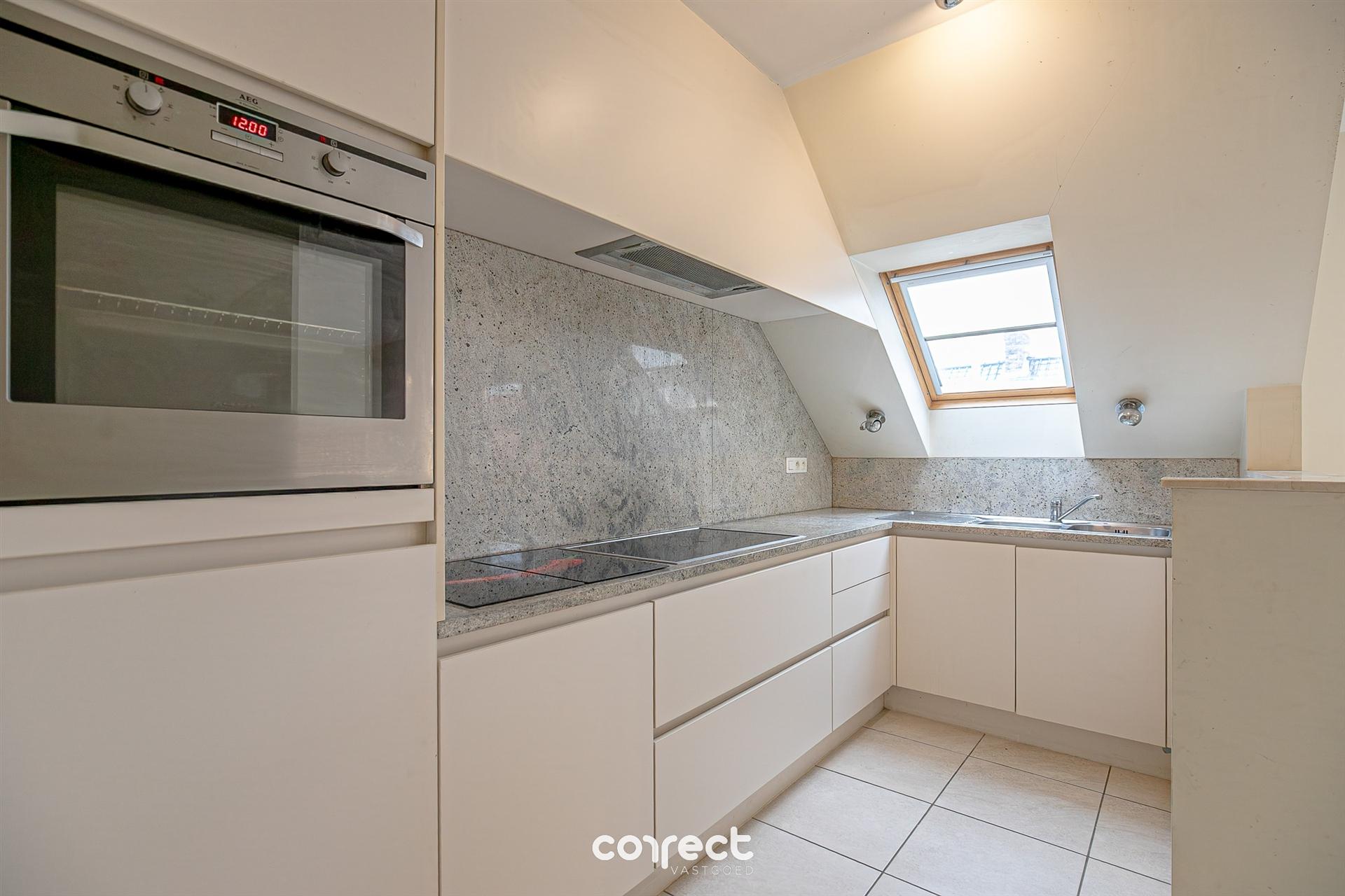 Instapklaar appartement met 3 slaapkamers en terras. - foto 4