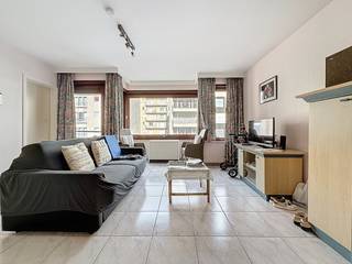 Een verassend ruim appartement op een boogscheut van de Zeedijk en het strand. Het appartement geniet van een ideale ligging in de...