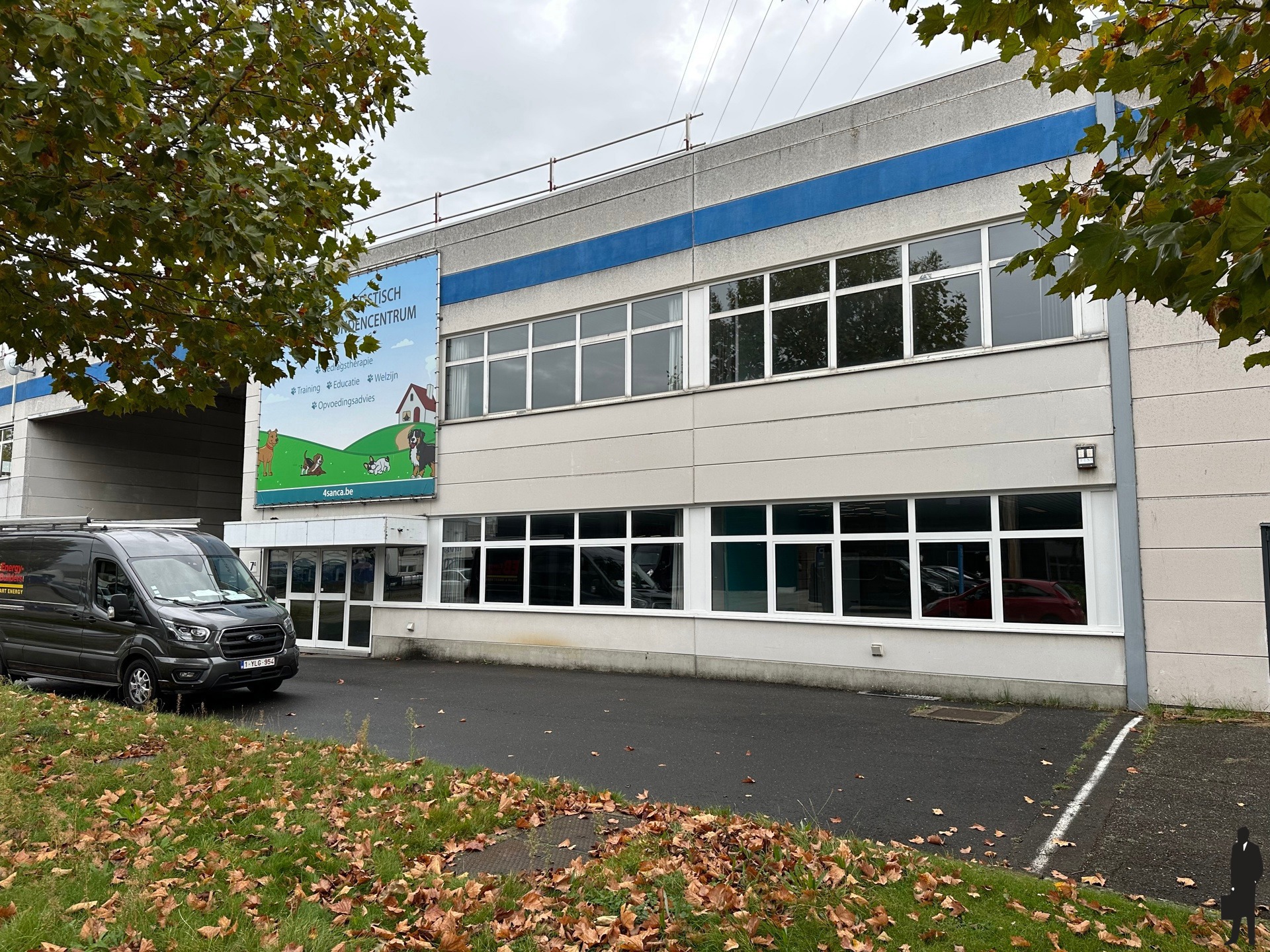 Ruime kantoren (ca. 180m²) in de industriezone te Lier. - foto 1