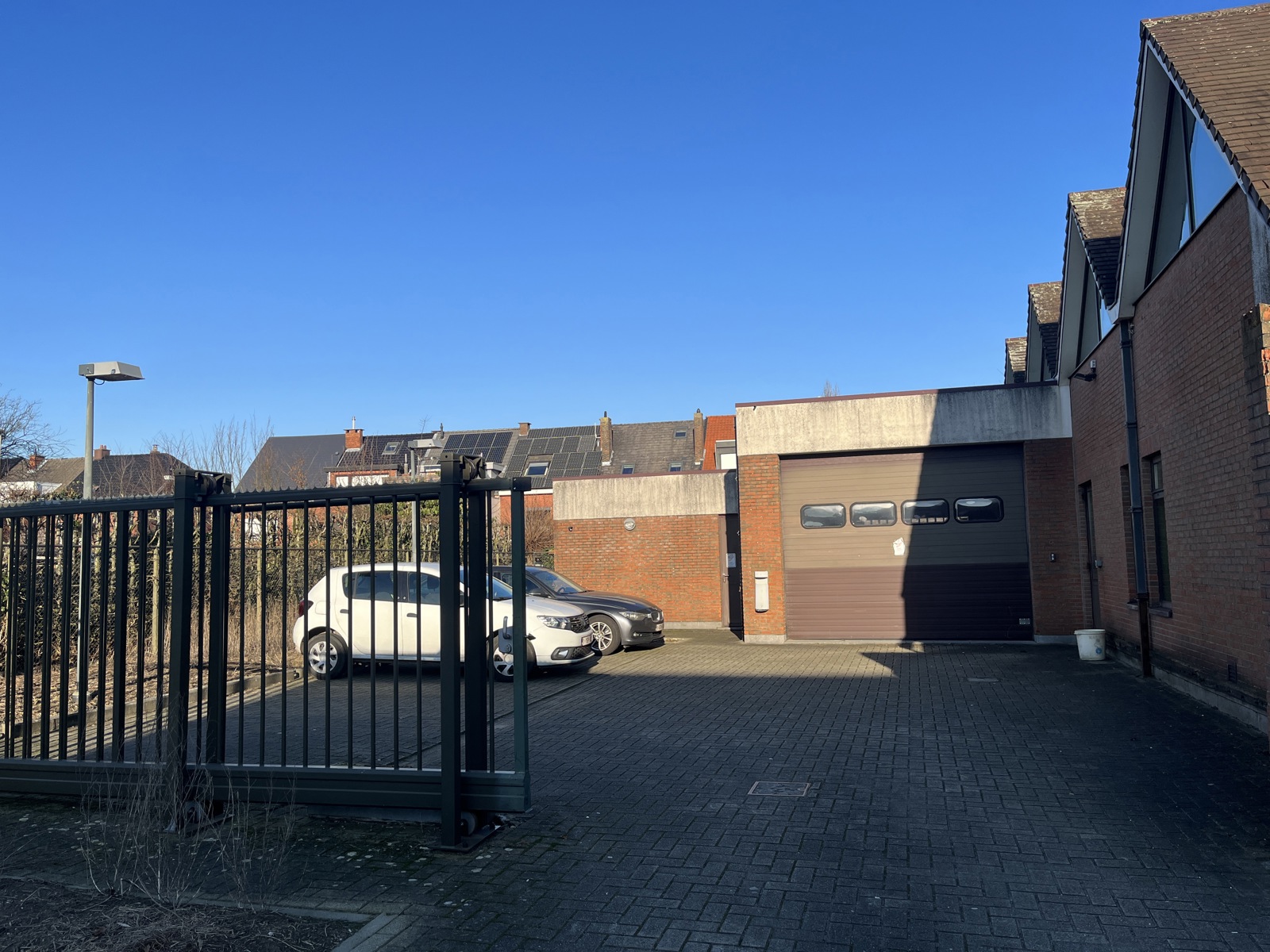 Opsplitsbare polyvalente handelsruimte met parking - foto 5