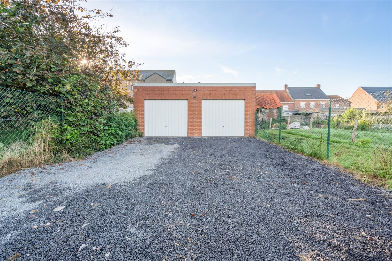 Huis met 2 garages - foto 2