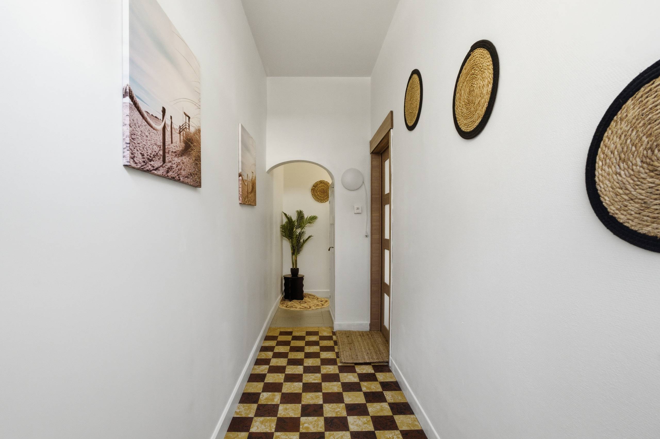 Instapklare woning in centrum van Veurne. - foto 3