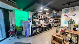 Dit ruime pand bevindt zich in het hart van Dworp, een deelgemeente van Beersel. Dankzij de centrale ligging geniet het pand van...