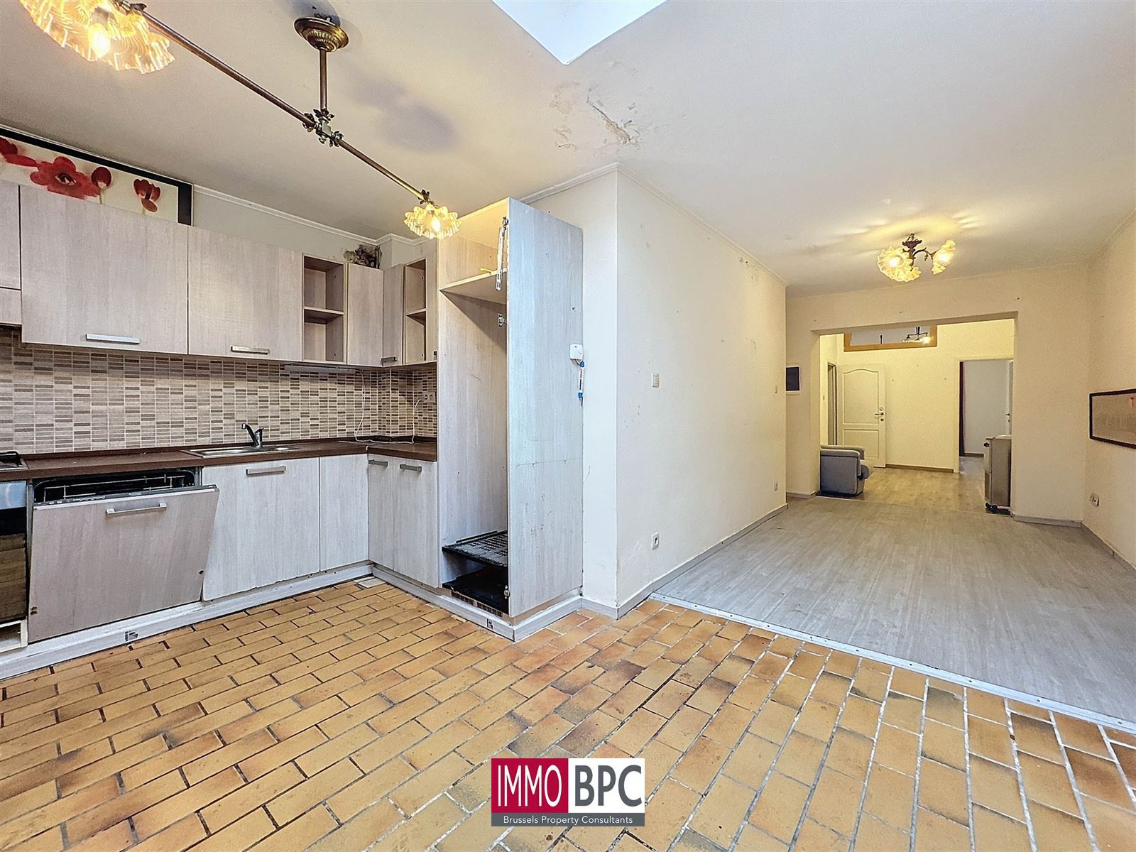 Appartement duplex avec bureau au rez-de-chaussée - photo 2