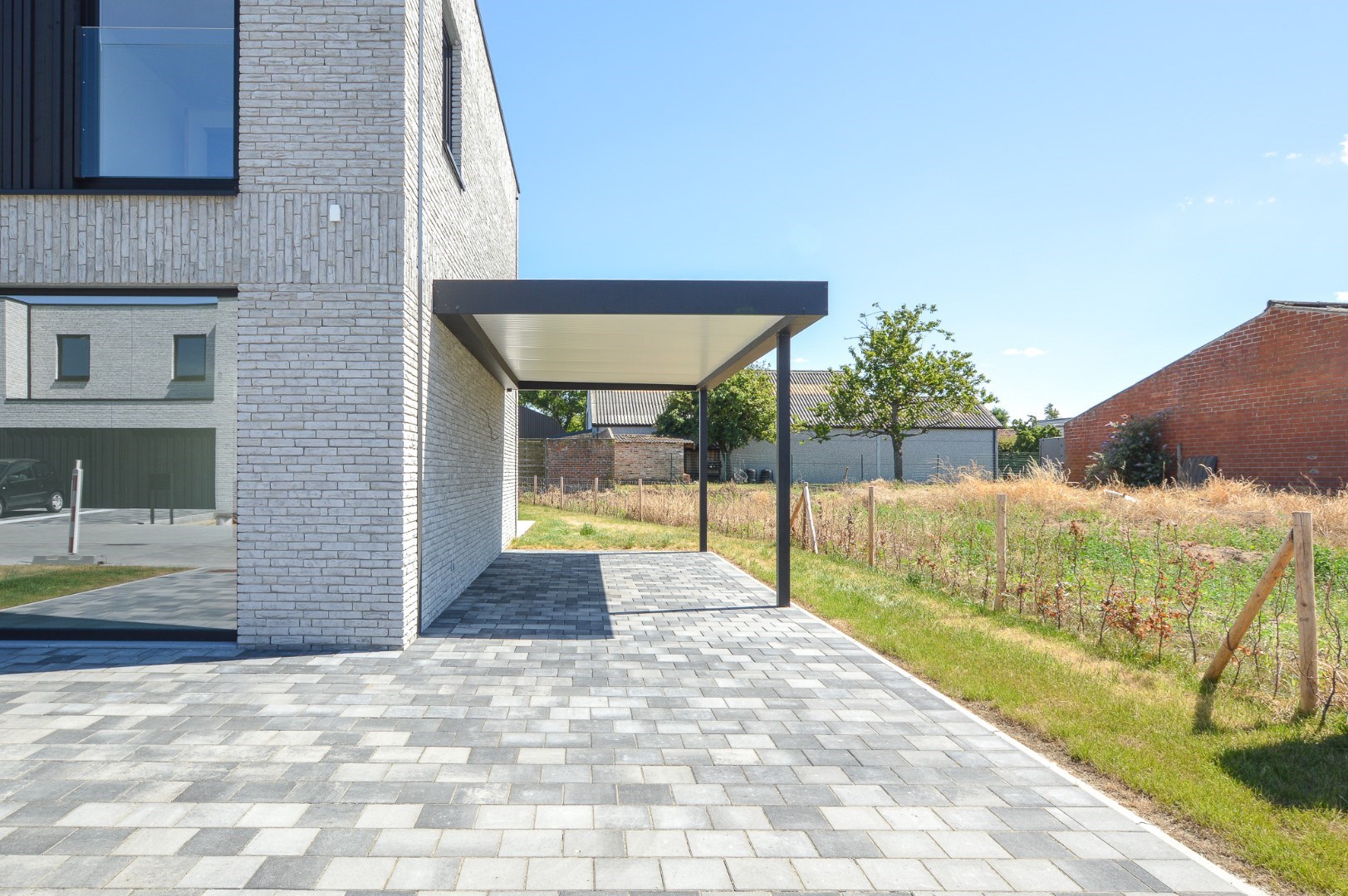 Nieuwbouwwoning met 3 slaapkamers te huur - foto 2