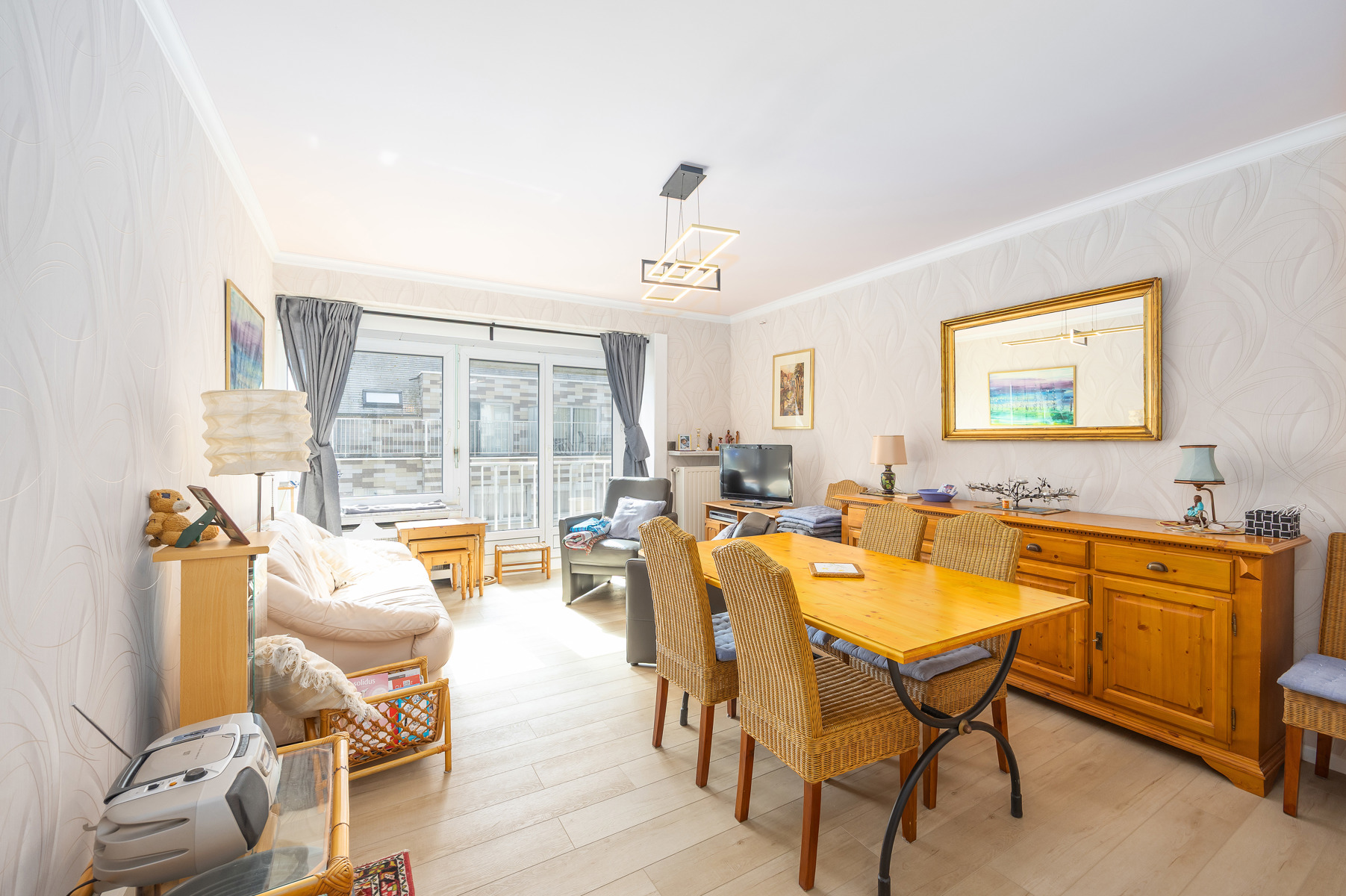 Res. Mayfair - foto 1