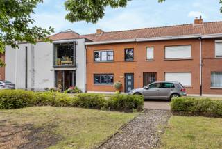 MONDELING VERKOCHT !! MONDELING VERKOCHT!!Rustig gelegen en energiezuinige gezinswoning in de charmante "Nieuwe Wijk" van KapellenIn een doodlopende...